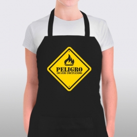 Peligro mujer cocinando